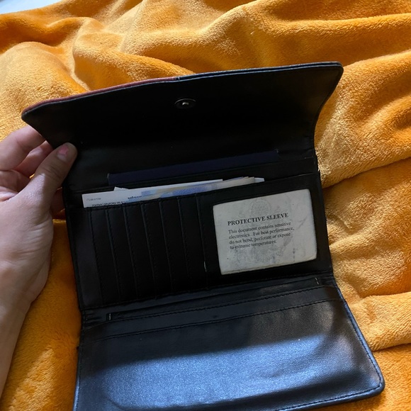 Prada wallet - Picture 3 of 3